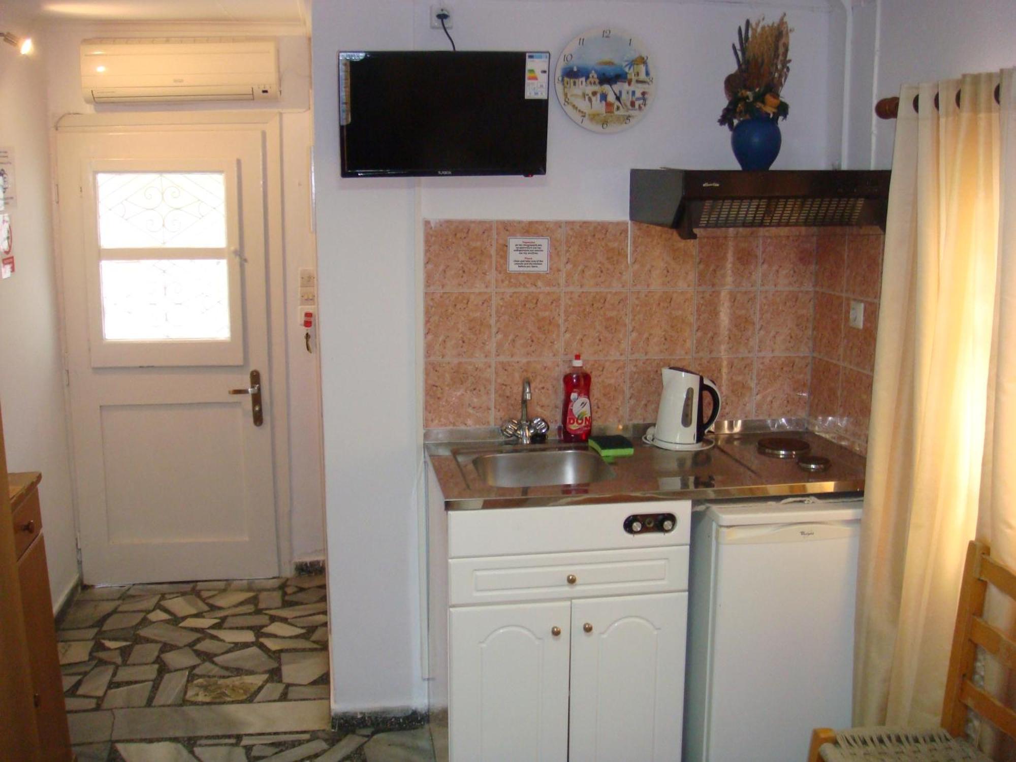 Boussetil Rooms Capanmat Tinos ภายนอก รูปภาพ