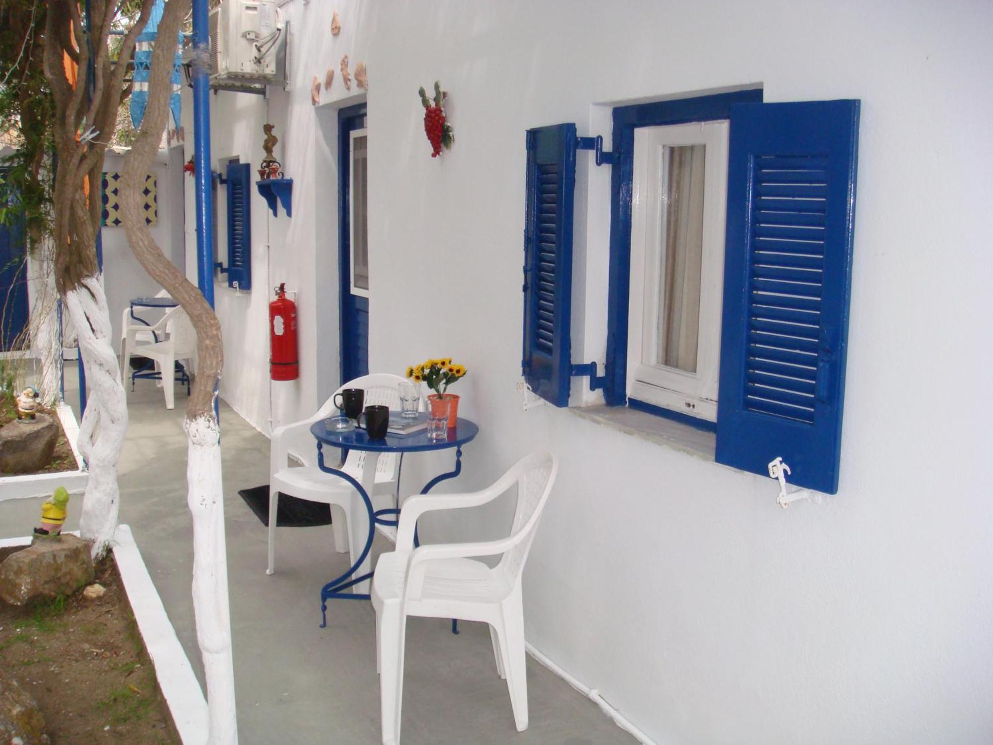 Boussetil Rooms Capanmat Tinos ภายนอก รูปภาพ