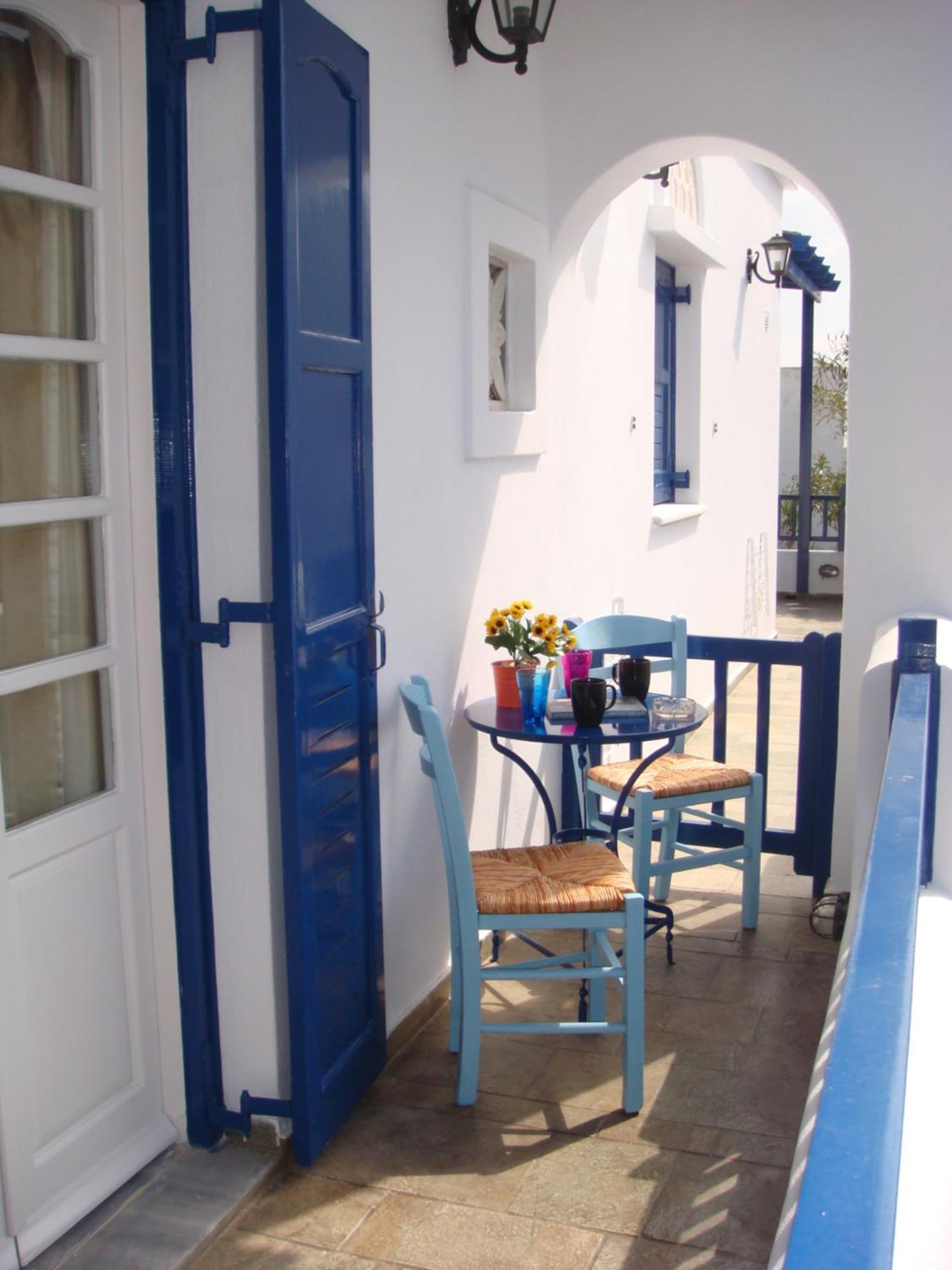 Boussetil Rooms Capanmat Tinos ภายนอก รูปภาพ