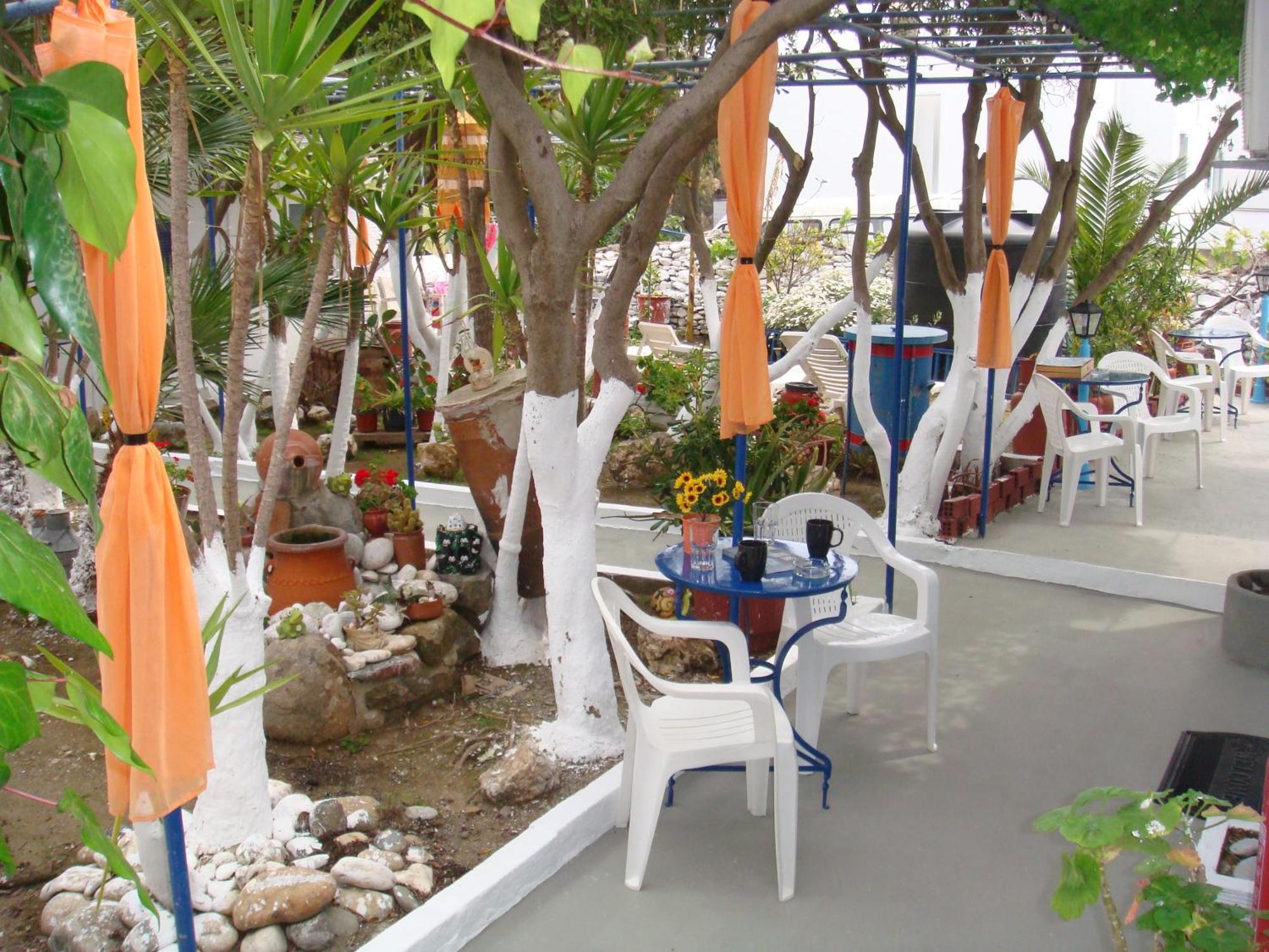 Boussetil Rooms Capanmat Tinos ภายนอก รูปภาพ