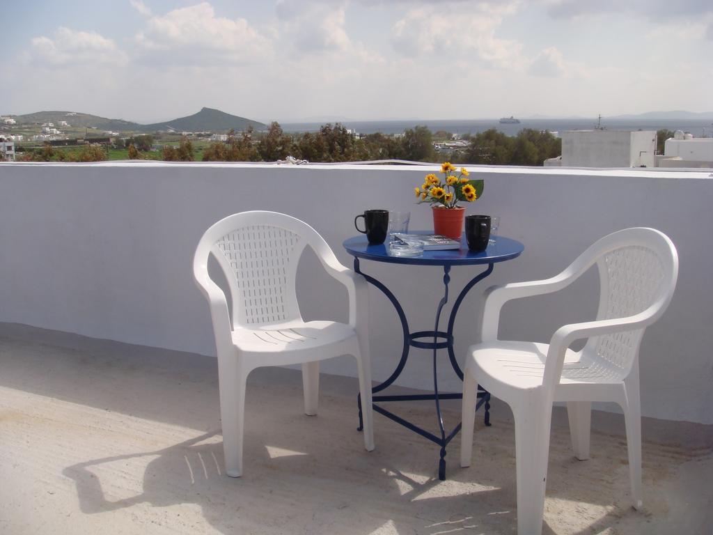 Boussetil Rooms Capanmat Tinos ภายนอก รูปภาพ