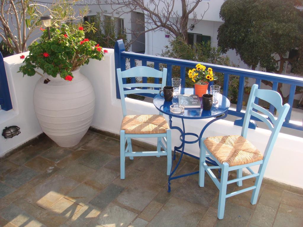 Boussetil Rooms Capanmat Tinos ภายนอก รูปภาพ