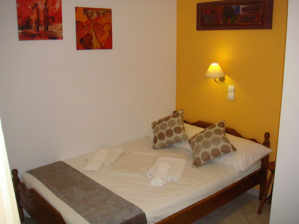 Boussetil Rooms Capanmat Tinos ภายนอก รูปภาพ