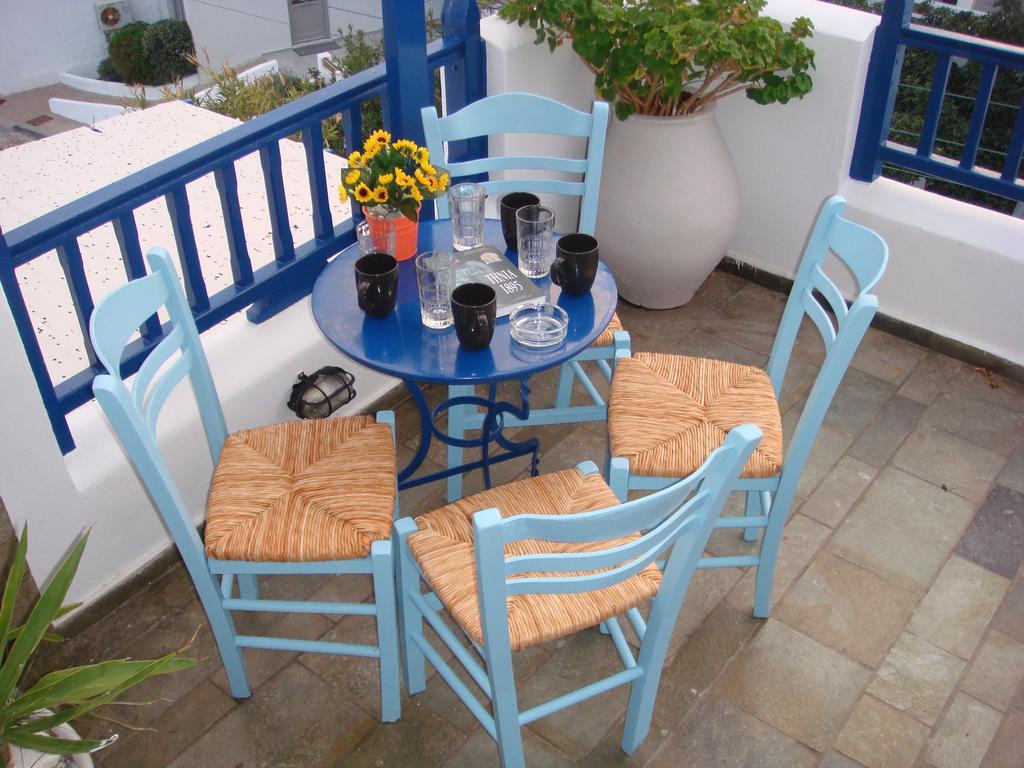 Boussetil Rooms Capanmat Tinos ภายนอก รูปภาพ