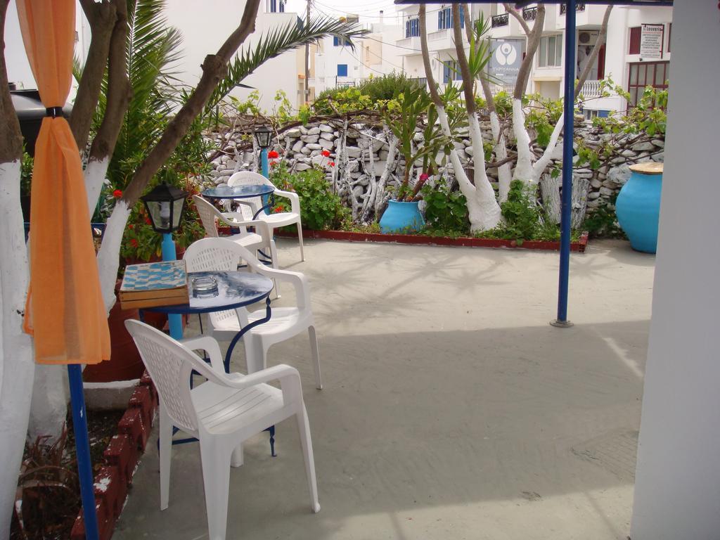 Boussetil Rooms Capanmat Tinos ภายนอก รูปภาพ