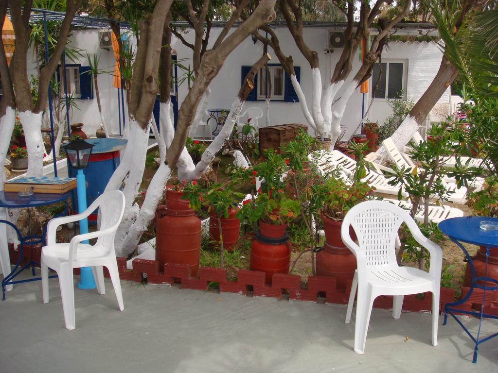 Boussetil Rooms Capanmat Tinos ภายนอก รูปภาพ